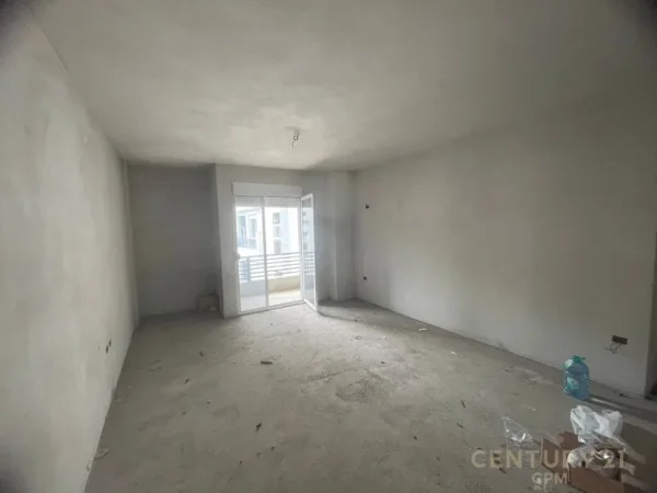 Tirane, shes apartament 2+1 , 95 m² 180.000 € (ish parku)