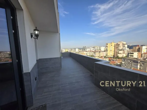 Tirane, shes apartament+verande | Penthouse 1+1+Ballkon Kati 7, 90 m² 266.000 € (rruga e dibres)