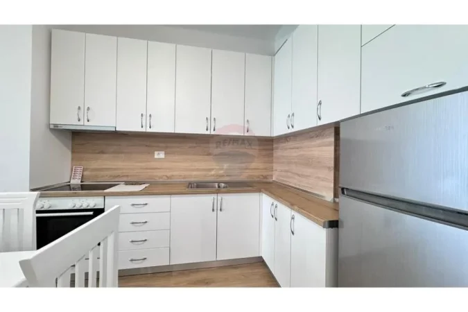 Tirane, jepet me qera apartament 2+1 , 75 m² 550 € (rruga pasho hysa)