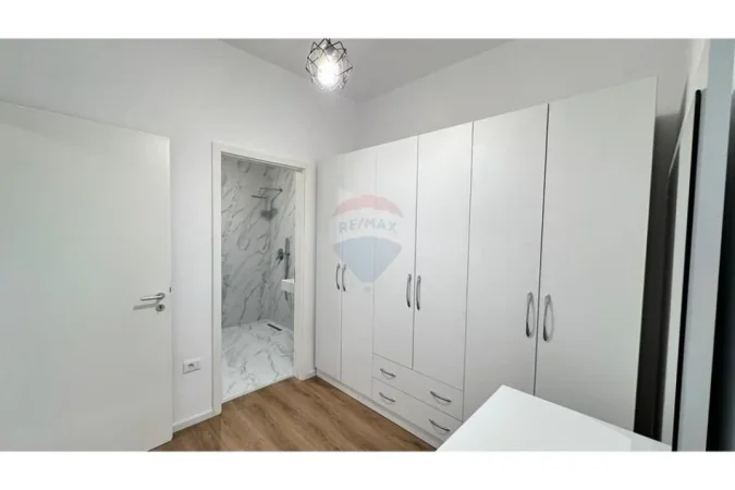 Tirane, jepet me qera apartament 2+1 , 75 m² 550 € (rruga pasho hysa)