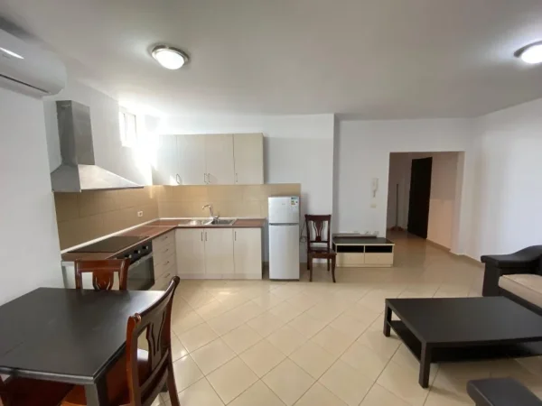 Astir, jepet me qera apartament 2+1 Kati 8, 80 m² 400 €