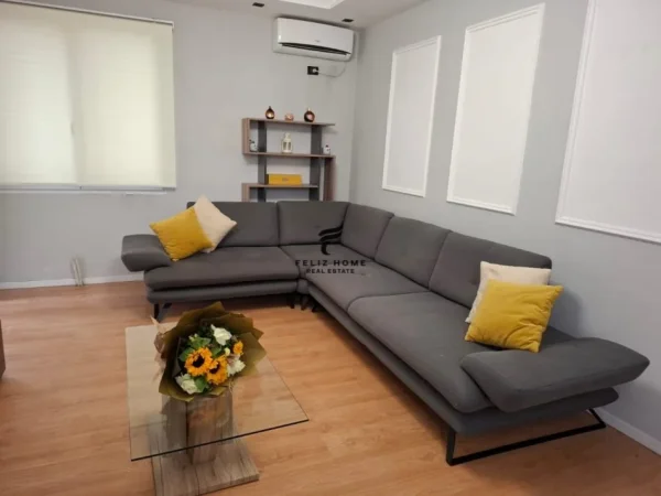 Tirane, jepet me qera apartament 2+1 Kati 2, 110 m² 800 € (LIQENI THATE)