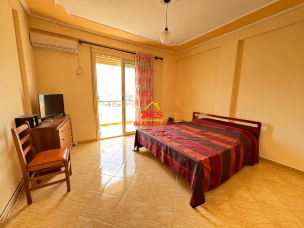 Vlore, shitet apartament 1+1+Ballkon Kati 4, 51 m² 70.000 € (Rruga Zaho Koka)