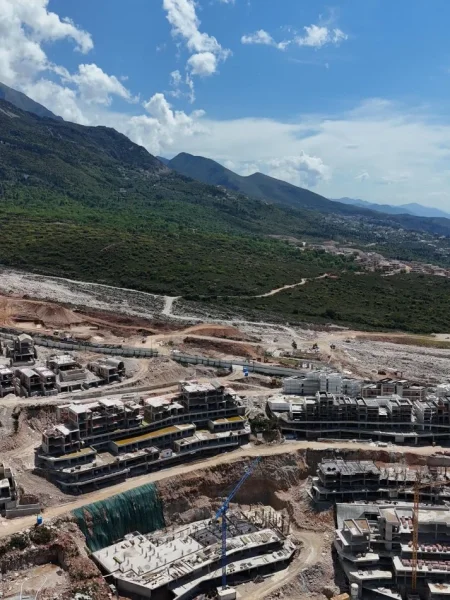 Dhermi - Palase, shitet apartament , 