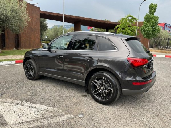 Tirane, shes SUV | Xhip AUDI Q5 FULL OPTION PANORAMA 3.0 Nafte, gri e erret automatik Klima