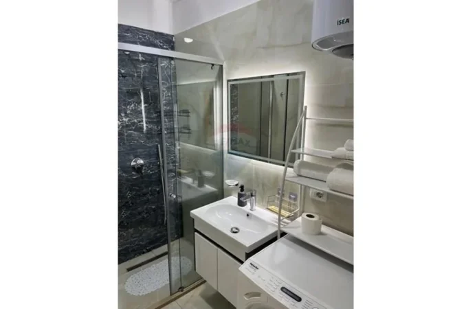 Tirane, jepet me qera apartament 2+1 Kati 6, 85 m² 600 € (Rruga Ndre Mjeda)