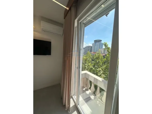 Tirane, shitet apartament 2+1 Kati 5, 220.000 € (Shallvaret)
