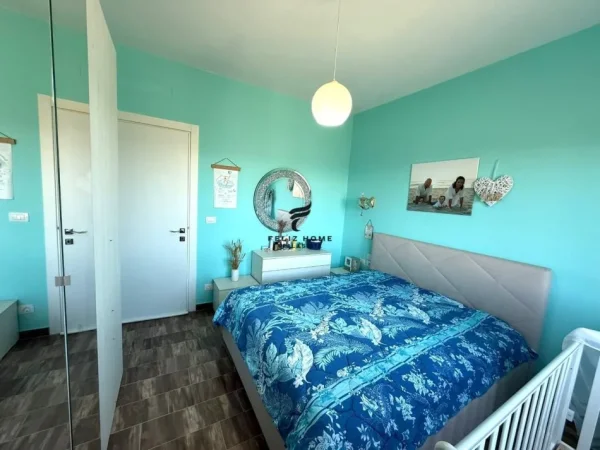 Durres, shitet apartament 2+1 Kati 2, 80 m² 235.000 € (GJIRI LALEZIT)