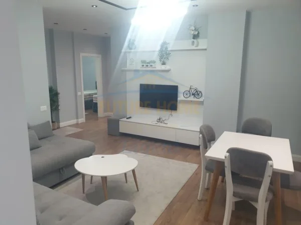 Qera, Apartament 2+1, Ish Parku i Autobuzave, Tirane.