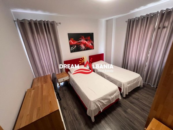 Tirane, jepet me qera apartament 2+1 , 120 m² 700 € 