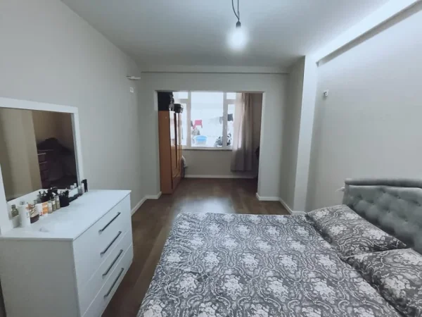 Tirane, jepet me qera apartament 1+1 Kati 2,
