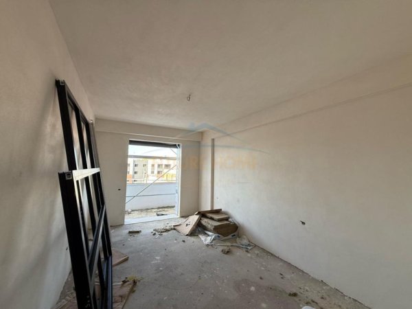 Tirane, shitet apartament 1+1 Kati 9, 81 m² 107.730 € 