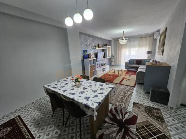 Tirane, shitet apartament 2+1 Kati 1, 112 m² 100.800 € (Fresk)
