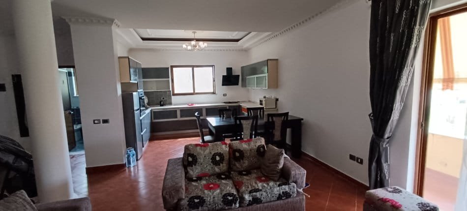 Tirane, jepet me qera Vile 3+1 Kati 2, 176 m² 600 € (ali demi)