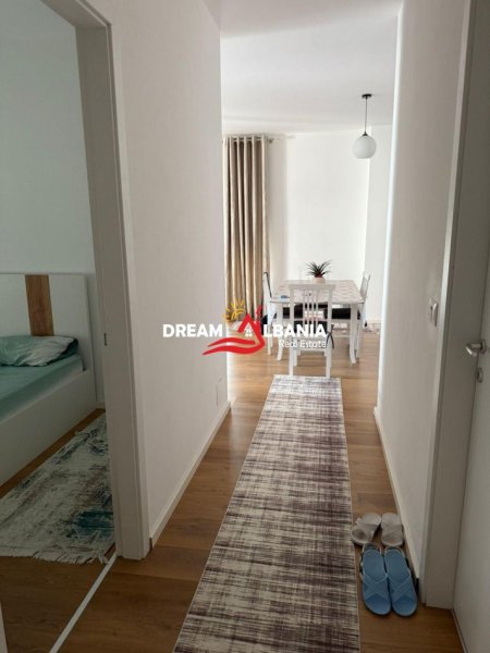 Tirane, jepet me qera apartament 2+1 , 112 m² 750 € 