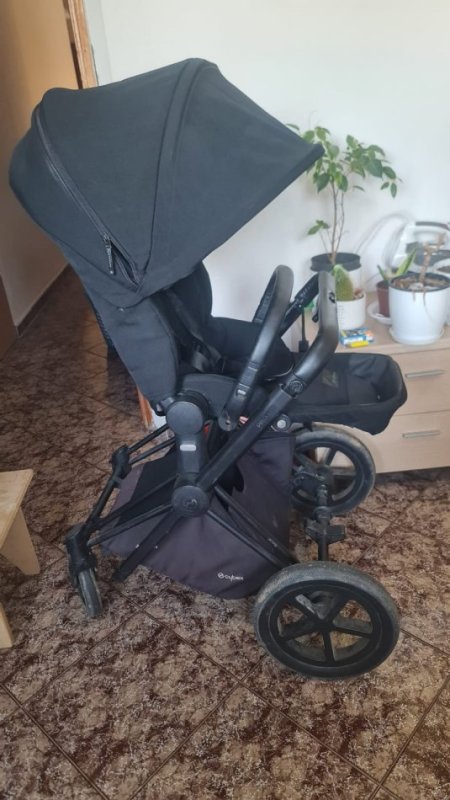 Tirane, oferte Karroc per bebe, Cybex Priam 550 €