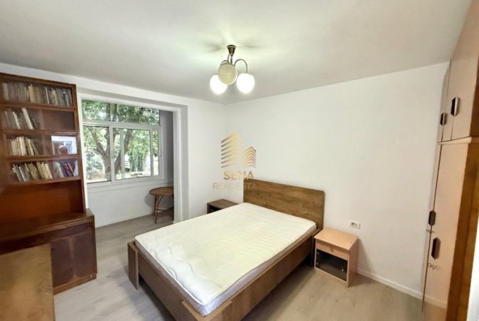 Tirane, jepet me qera ambjent biznesi Kati 2, 65 m² 700 € (Bulevardi Gjergj Fishta, prane Gjykates se Rrethit)