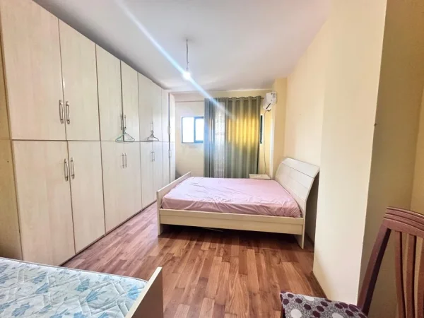 Tirane, jepet me qera 2+1+Ballkon Kati 2, 115 m² 550 € (Don Bosco)