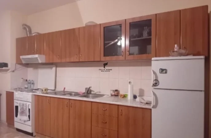 Tirane, jepet me qera apartament 1+1+Ballkon Kati 4, 74 m² 600 € (MYSLYM SHYRI)