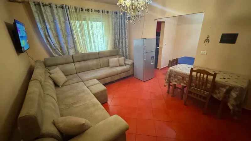 Garsoniere (€250) Kinostudio