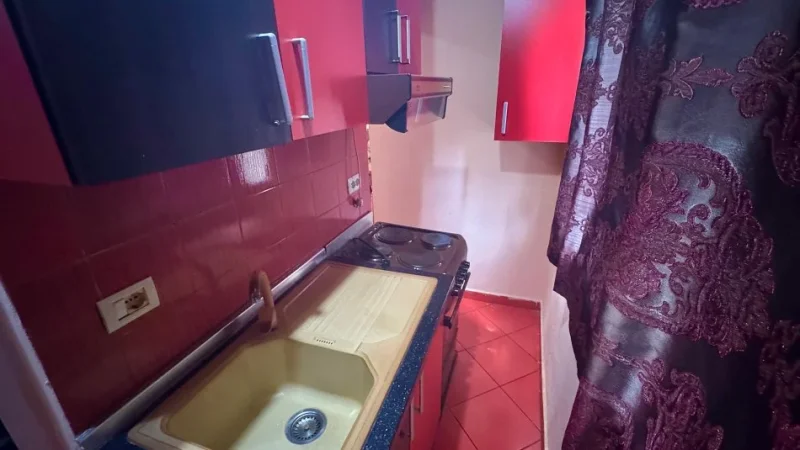 Garsoniere (€250) Kinostudio