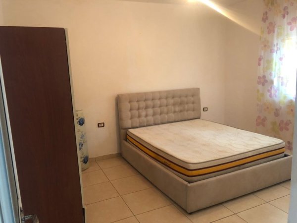 Tirane, jepet me qera apartament 1+1 Kati 1, 50 m² 250 € (Misto Mame)