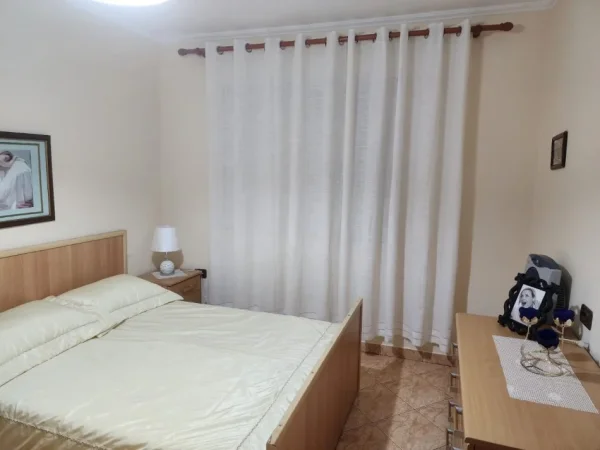 Tirane, jepet me qera apartament 1+1+Aneks Kati 4, 60 m² 400 € (Berryli-Unaza e Vogel)