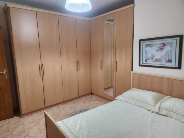 Tirane, jepet me qera apartament 1+1+Aneks Kati 4, 60 m² 400 € (Berryli-Unaza e Vogel)