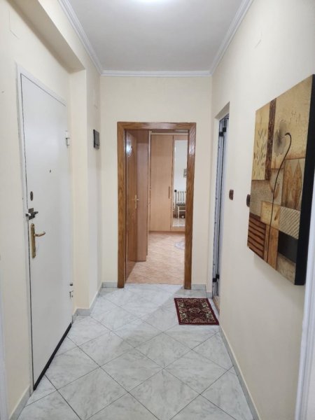 Tirane, jepet me qera apartament 1+1+Aneks Kati 4, 60 m² 400 € (Berryli-Unaza e Vogel)