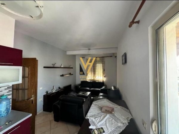 Tirane, jepet me qera apartament 2+1+Ballkon Kati 6, 85 m² 500 € (ish restorant durresi)