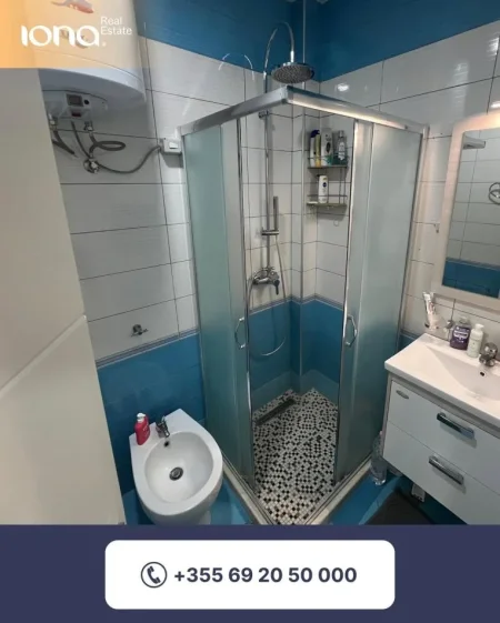 Mali Robit, shitet apartament 1+1 Kati 4, 75 m² 90.000 € (Mali Robit)