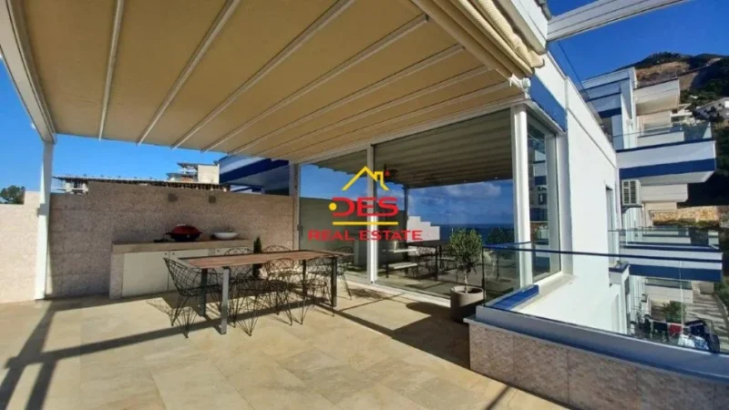 Vlore, shitet apartament+verande | Penthouse 2+1+Ballkon Kati 4, 140 m² 395.000 € (Rruga Dhimitër Konomi)