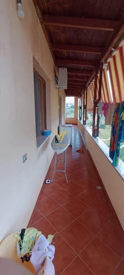 Tirane, jepet me qera apartament 3+1+Ballkon Kati 2, 170 m² 600 € (SHKOZE)