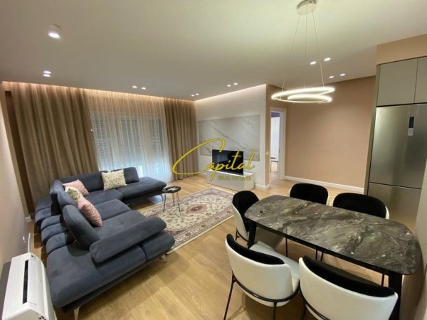 Tirane, jepet me qera apartament 2+1 Kati 1, 100 m² 800 € (SELVIA)