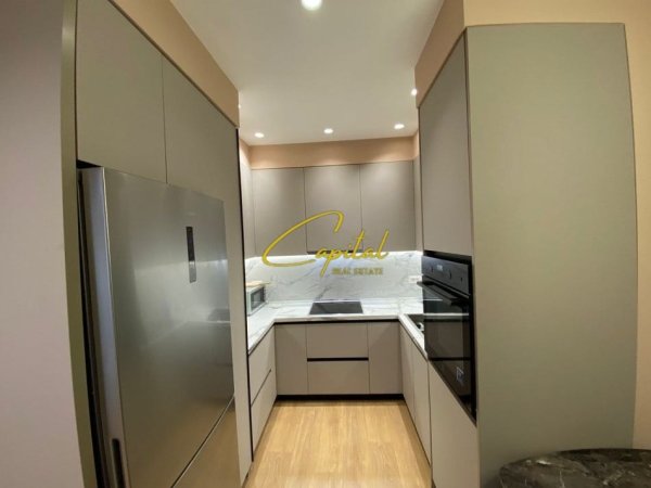 Tirane, jepet me qera apartament 2+1 Kati 1, 100 m² 800 € (SELVIA)