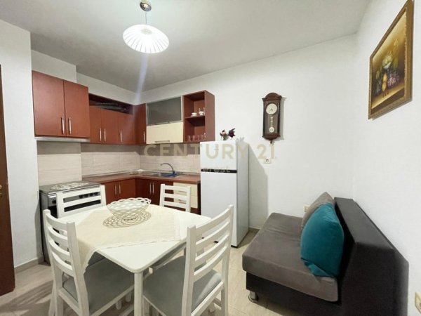 Tirane, shitet apartament 1+1 Kati 3, 76 m² 155.000 € (MIHAL GRAMENO)