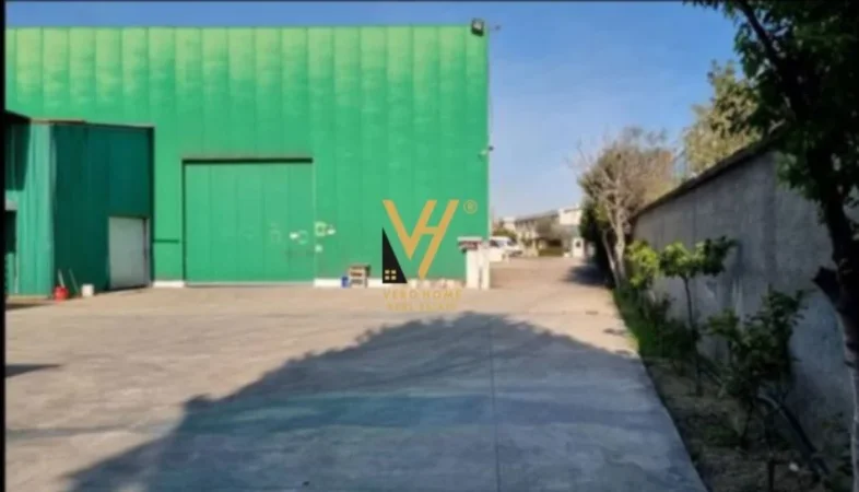 Shqiperi, jepet me qera magazine Kati 0, 600 m² 1.700 € (QTU)