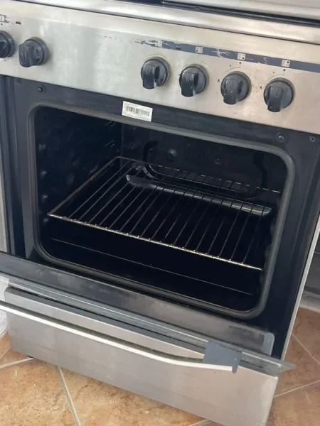 Tirane, shes Shitet sobe