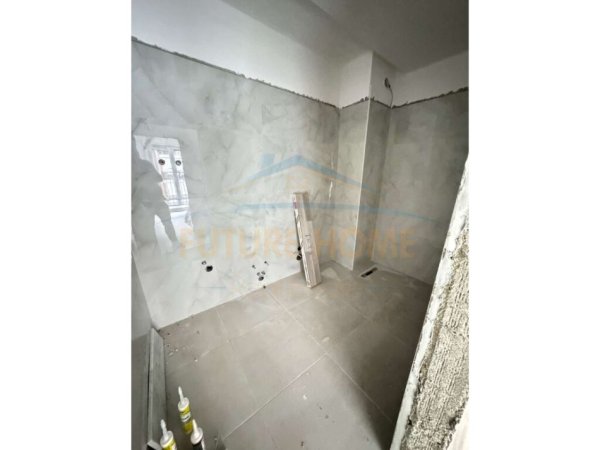 Tirane, shitet apartament 2+1 Kati 3, 107 m² 144.000 €  UNA47900