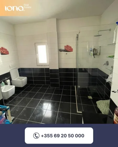 Shkembi Kavajes, shitet apartament 3+1+Ballkon Kati 4, 160 m² 170.000 € (Shkembi Kavajes)