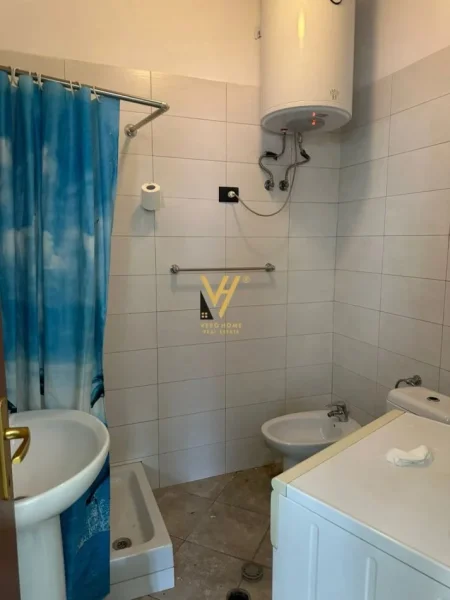 Tirane, jepet me qera apartament 2+1+Ballkon Kati 3, 120 m² 700 € (RRUGA E ELBASANIT)