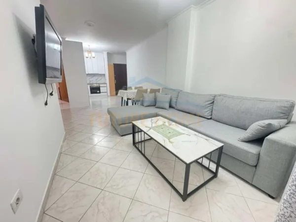 Tirane, jepet me qera apartament 2+1 Kati 2, 92 m² 500 € 