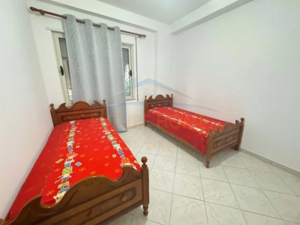 Tirane, jepet me qera apartament 2+1 Kati 2, 92 m² 500 € 