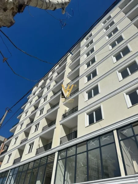 Durres, shitet apartament 1+1+Ballkon Kati 1, 72 m² 81.000 € (GOLEM)