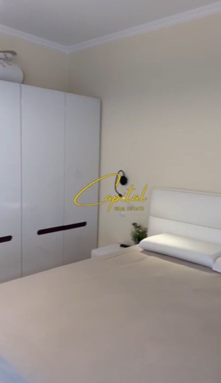 Vlore, shitet apartament 2+1 Kati 8, 100 m² 310.000 € (VLORE)