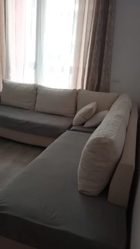 Tirane, jepet me qera apartament 1+1+Ballkon Kati 5, 65 m² 330 € (Univers City I sapomobiluar)