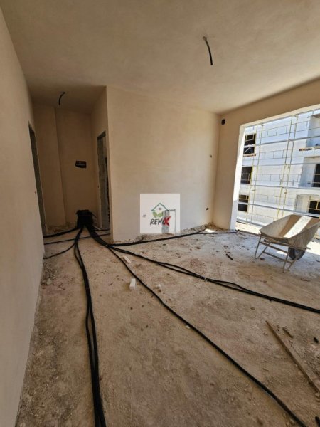Mali Robit, shitet apartament 1+1+Aneks+Ballkon Kati 5, 56 m² 62.800 € 
