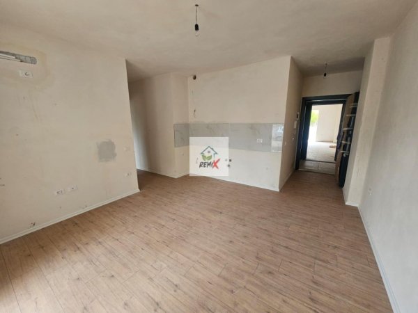 Durres, shitet apartament 1+1+Aneks+Ballkon Kati 1, 67 m² 82.000 € 