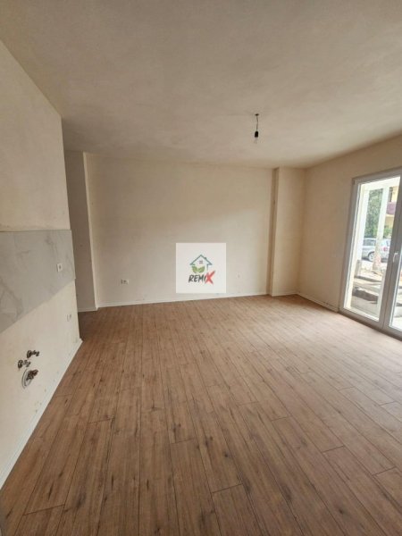 Durres, shitet apartament 1+1+Aneks+Ballkon Kati 1, 67 m² 82.000 € 
