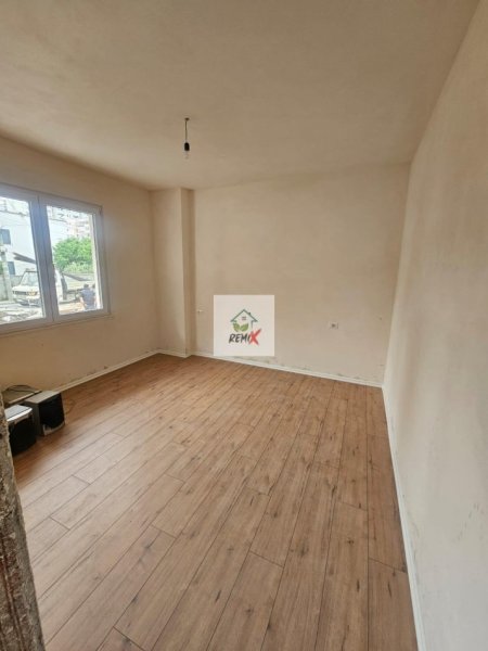Durres, shitet apartament 1+1+Aneks+Ballkon Kati 1, 67 m² 82.000 € 